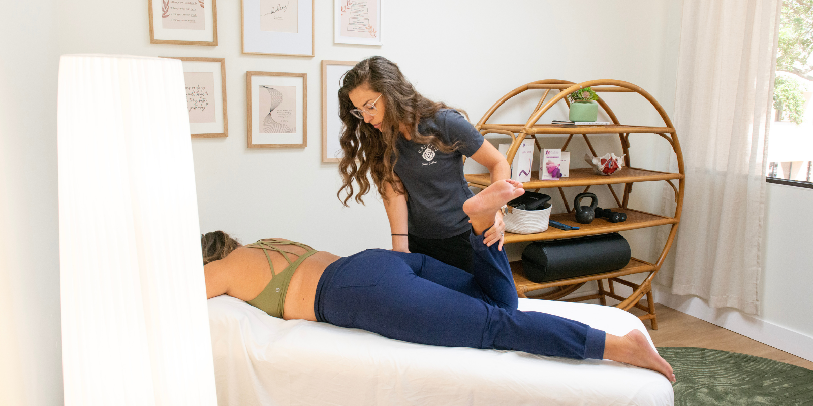Dr. Katie Usher providing postpartum pelvic floor therapy